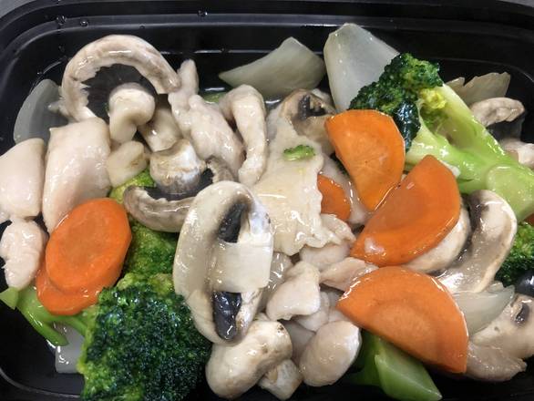 Stir fry mushroom with chicken 蘑菇鸡